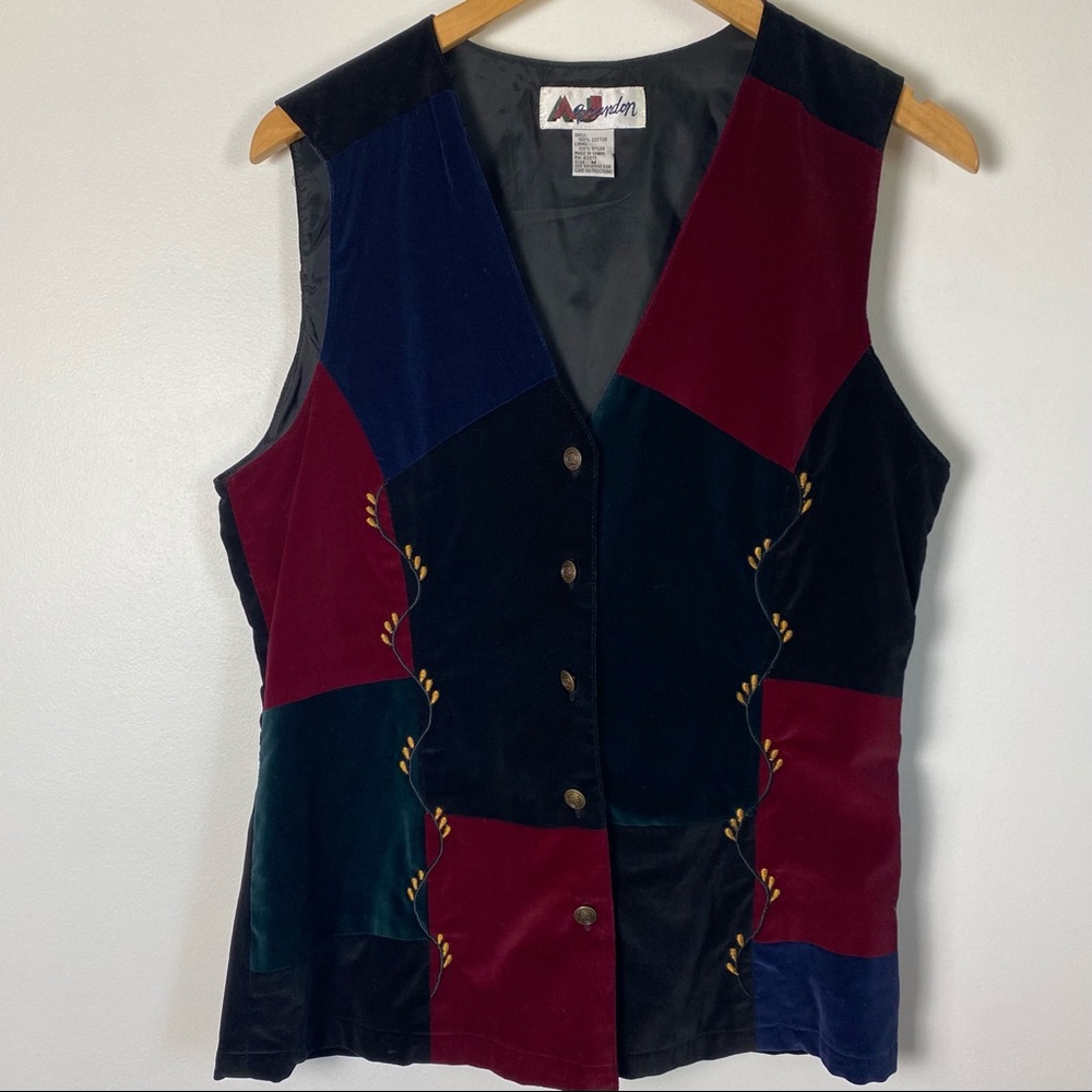 Vintage Women’s Red and Black Velvet Embroidered Vest Size Medium